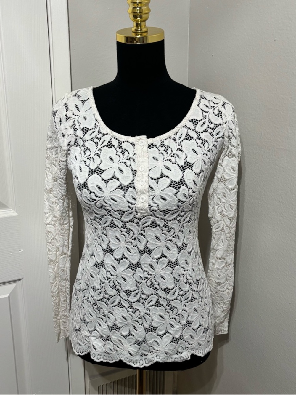 White Lace Fairycore Victorian longsleeve shirt size medium